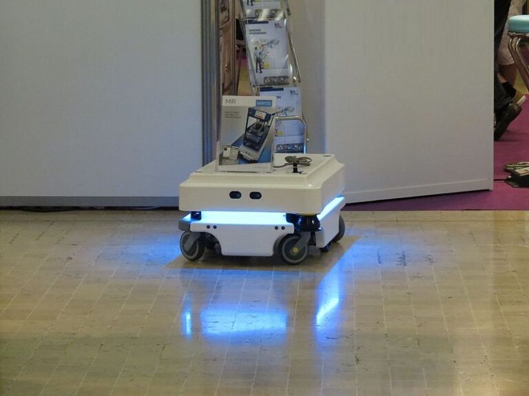 Mobile Robots, Safe And Sufficient For Difficult Work 
